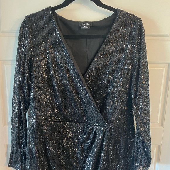 City Chic black sequin razzle dress - Picture 2 of 4